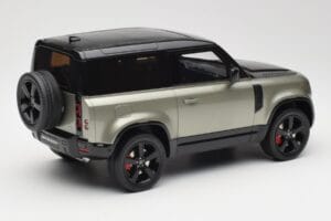 Land Rover Defender 90 HSE P400 L663 Pangea Green Metallic GT Spirit 1:18 GT517 Resin — bild 2 av 6