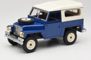 Land Rover Lightweight Series III Mörkblå BoS Models 1:18 BOS382 Resin