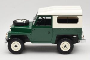 Land Rover Lightweight Series III Hard Top Mörkgrön BoS Models 1:18 BOS355 Resin — bild 3 av 6