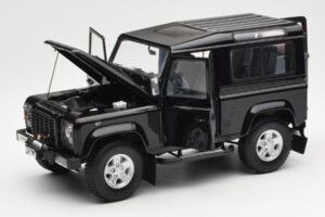 Land Rover Defender 90 Santorini Svart Metallic Kyosho 1:18 08901BK Metall — bild 2 av 8