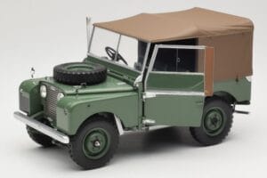 Land Rover Series 1 88 Grön Minichamps 1:18 150168912 Metall — bild 2 av 8