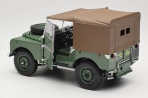 Land Rover Series 1 88 Grön Minichamps 1:18 150168912 Metall — bild 5 av 8
