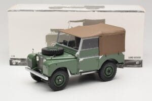 Land Rover Series 1 88 Grön Minichamps 1:18 150168912 Metall — bild 8 av 8
