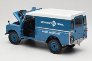 Land Rover Series III 109 Soft Top Motorway Patrol Blå Eagles Race 1:18 4403 Metall — bild 5 av 8
