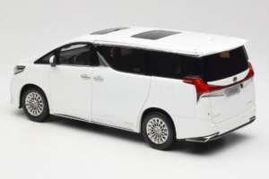 Lexus LM300h White Pearl Kyosho 1:18 08963WP Metall — bild 7 av 8