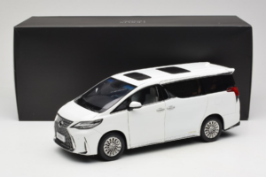 Lexus LM300h White Pearl Kyosho 1:18 08963WP Metall — bild 8 av 8