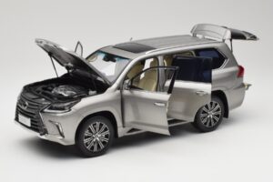 Lexus LX570 Sonic Titan Kyosho 1:18 08955T Metall — bild 2 av 8