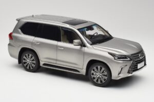 Lexus LX570 Sonic Titan Kyosho 1:18 08955T Metall — bild 6 av 8
