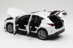 Lexus NX450h+ AZ20 Vit Kyosho 1:18 08968Q Resin — bild 5 av 8