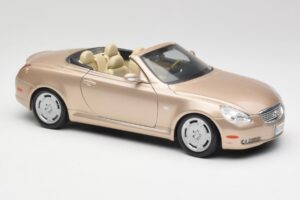 Lexus SC430 Beige Maisto 1:18 31629 Metall — bild 6 av 8