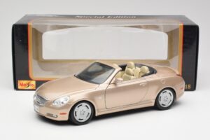 Lexus SC430 Beige Maisto 1:18 31629 Metall — bild 8 av 8