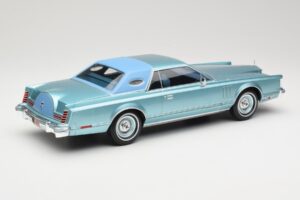 Lincoln Continental Mark V Blue Metallic MCG 1:18 MCG18369 Metall — bild 2 av 6