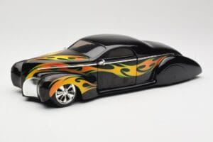 Lincoln Zephyr Scrape Custom Svart med Flammor Hot Wheels 1:18 57319 Metall