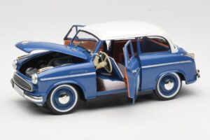 Lloyd Alexander TS #234 Blå Revell 1:18 08463 Metall — bild 2 av 8
