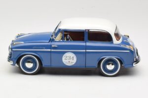 Lloyd Alexander TS #234 Blå Revell 1:18 08463 Metall — bild 4 av 8