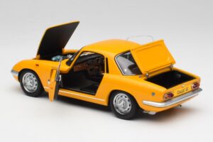 Lotus Elan S/E Racing Gul AUTOart 1:18 75352 Metall — bild 5 av 8