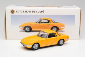Lotus Elan S/E Racing Gul AUTOart 1:18 75352 Metall — bild 8 av 8
