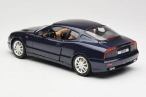 Maserati 3200 GT Svart Bburago 1:18 3371 Metall — bild 7 av 8