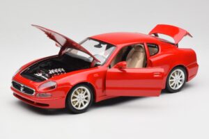 Maserati 3200 GT Rosso Mondiale Bburago 1:18 3341-M1 Metall — bild 2 av 8