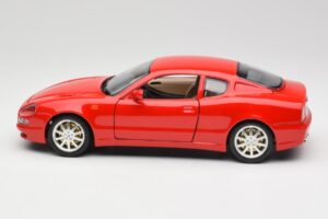 Maserati 3200 GT Röd Specialsamling Bburago 1:18 30071 Metall — bild 4 av 8
