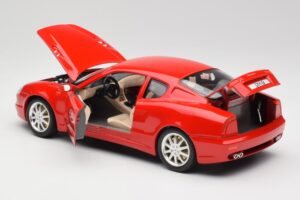 Maserati 3200 GT Röd Specialsamling Bburago 1:18 30071 Metall — bild 5 av 8