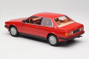 Maserati BiTurbo Coupe Rosso Corsa Minichamps 1:18 107123501 Resin — bild 5 av 6