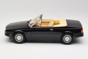 Maserati BiTurbo Spyder Svart Minichamps 1:18 107123531 Resin — bild 3 av 6