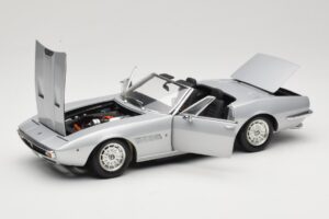 Maserati Ghibli Spyder Silver Minichamps 1:18 100122330 Metall — bild 2 av 7