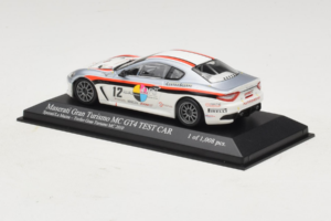 Maserati GranTurismo MC GT4 #12 Sperati / La Mazza Maserati MC 2010 Minichamps 1:43 400101212 Metall — bild 3 av 5