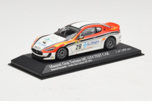 Maserati GranTurismo MC GT4 #28 Smurra / Piancastelli Maserati MC 2010 Minichamps 1:43 400101228 Metall — bild 2 av 5