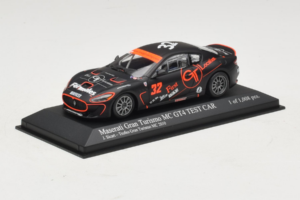 Maserati GranTurismo MC GT4 #32 J. Sicart Maserati MC 2010 Minichamps 1:43 400101232 Metall — bild 2 av 5