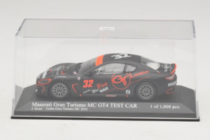 Maserati GranTurismo MC GT4 #32 J. Sicart Maserati MC 2010 Minichamps 1:43 400101232 Metall — bild 4 av 5