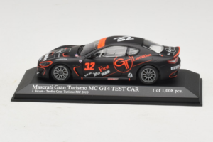 Maserati GranTurismo MC GT4 #32 J. Sicart Maserati MC 2010 Minichamps 1:43 400101232 Metall