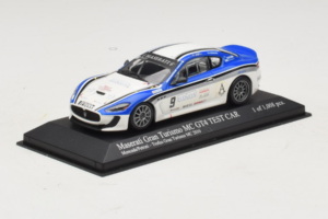 Maserati GranTurismo MC GT4 #9 Moncada / Petrini Maserati MC 2010 Minichamps 1:43 400101209 Metall — bild 2 av 5
