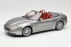 Maserati 4200 GT Spyder Grå Bburago 1:18 18-12019 Metall