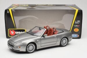 Maserati 4200 GT Spyder Grå Bburago 1:18 18-12019 Metall — bild 8 av 8