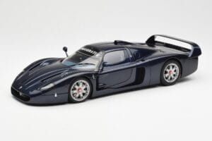 Maserati MC12 Road Car Blå Metallic AUTOart 1:18 75802 Metall