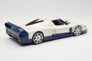 Maserati MC12 Vit Blå Hot Wheels 1:18 G7158 Metall — bild 3 av 8