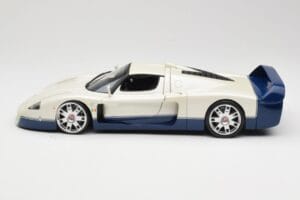 Maserati MC12 Vit Blå Hot Wheels 1:18 G7158 Metall — bild 4 av 8