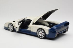 Maserati MC12 Vit Blå Hot Wheels 1:18 G7158 Metall — bild 5 av 8