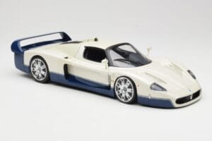 Maserati MC12 Vit Blå Hot Wheels 1:18 G7158 Metall — bild 6 av 8