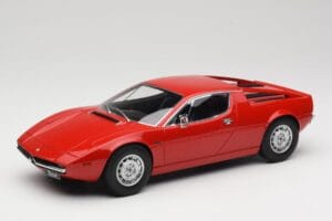 Maserati Merak Röd Minichamps 1:18 107123761 Resin