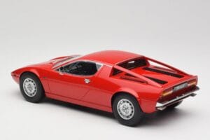Maserati Merak Röd Minichamps 1:18 107123761 Resin — bild 5 av 6