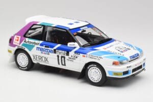 Mazda 323 GTX #10 T. Makinen / S. Harjanne 1000 Lakes Rally 1991 Otto 1:18 OT1099 Resin — bild 4 av 6