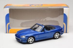 Mazda MX-5 NA 10th Anniversary Blue Metallic Gate 1:18 01071 Metall — bild 8 av 8