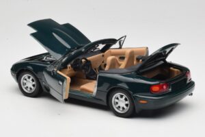 Mazda MX-5 NA Emerald Green Gate 1:18 01017 Metall — bild 5 av 8
