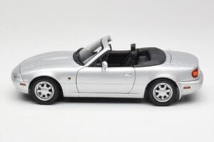 Mazda MX-5 Miata NA Highlight Silver Gate 1:18 1015 Metall — bild 4 av 8