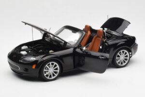 Mazda MX-5 NC Roadster Retractable Hardtop US Spec Svart AUTOart 1:18 75971 Metall — bild 2 av 10