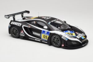McLaren 12C GT3 Dorr Motorsport #69 C. Adams / M. Klasen 24 Hours Nurburgring 2013 Minichamps 1:18 151131369 Metall — bild 4 av 6