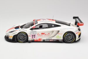 McLaren 12C GT3 #11 Art Grand Prix C. Leclerc / N. Parisy / A. Soucek Spa 24 Hours 2013 Minichamps 1:18 151131311 Metall — bild 3 av 6